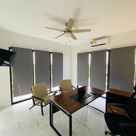 Villa The Penthouse à Belmopan Extérieur photo